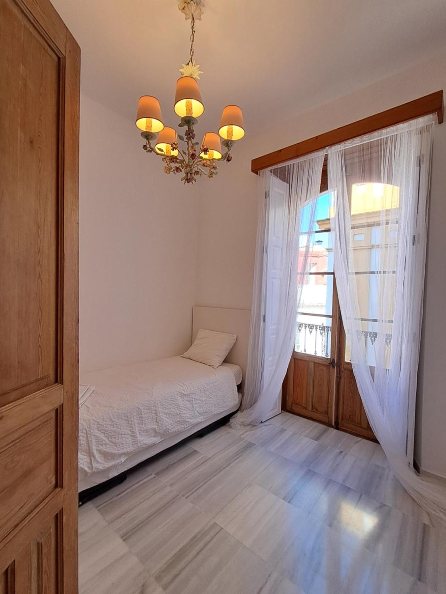 Apartamentos Almirante Hoyos Севілья Екстер'єр фото